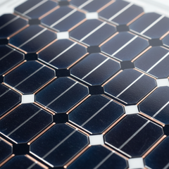 Panneau solaire - gros plan cellules photovoltaïques