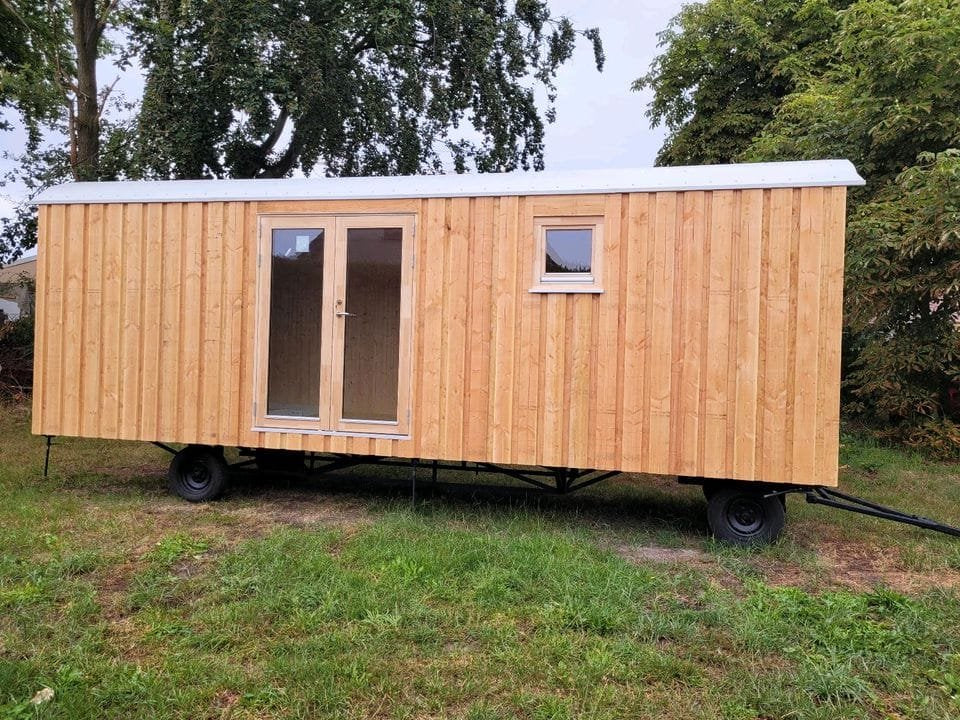 Remorque mobile 4 saisons – 20 x 8 pi – Structure acier et bois – Finition complète