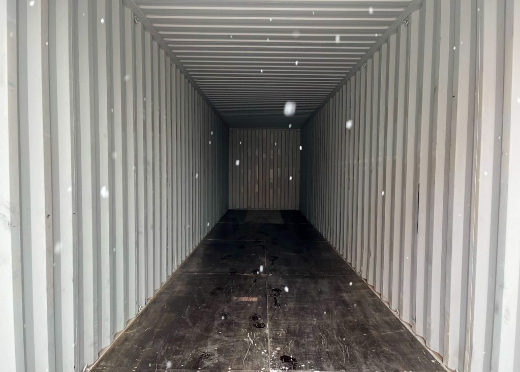 Conteneur maritime isolé – 40 x 9 pi  High cube – Aménageable et polyvalent