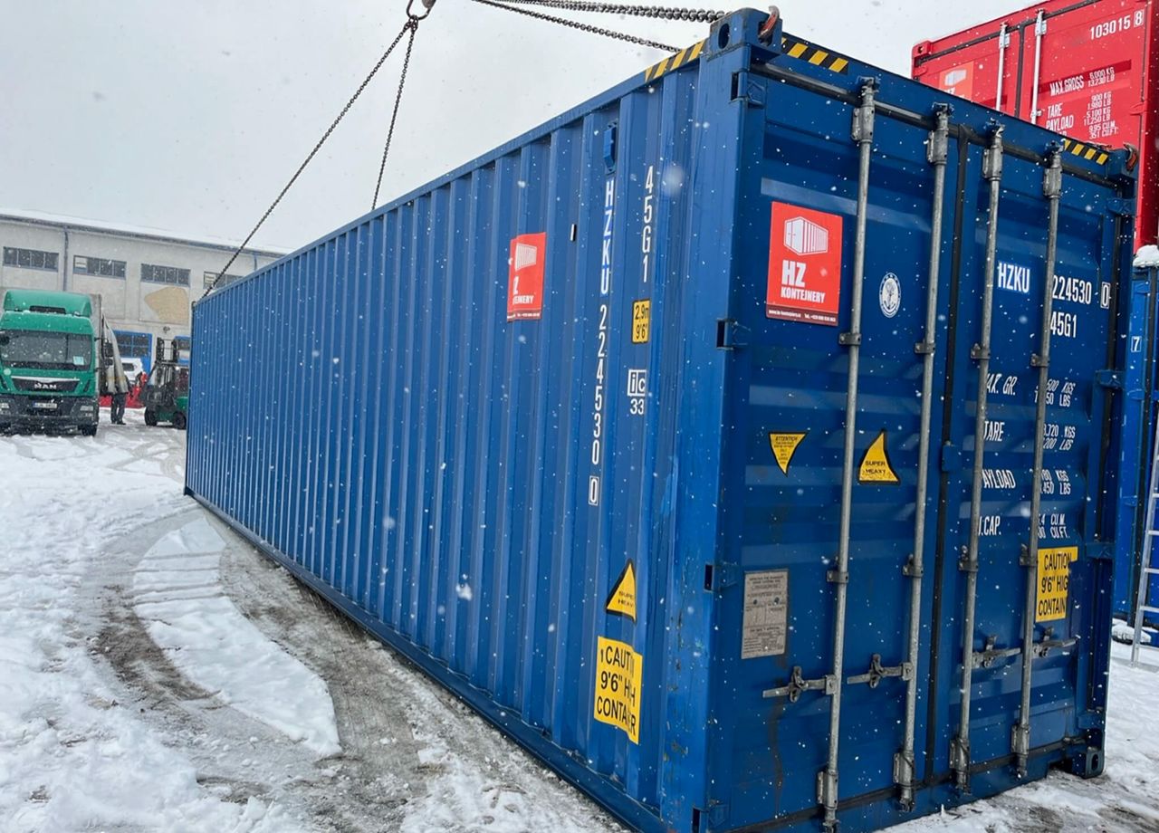 Conteneur maritime isolé – 40 x 9 pi  High cube – Aménageable et polyvalent