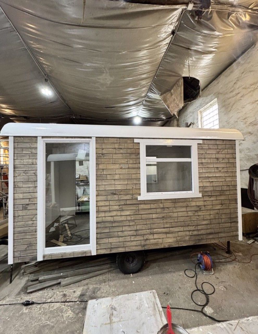 Maison mobile classique 4 saisons – 40 x 10 pi – Finition complète – Prête à l’emploi