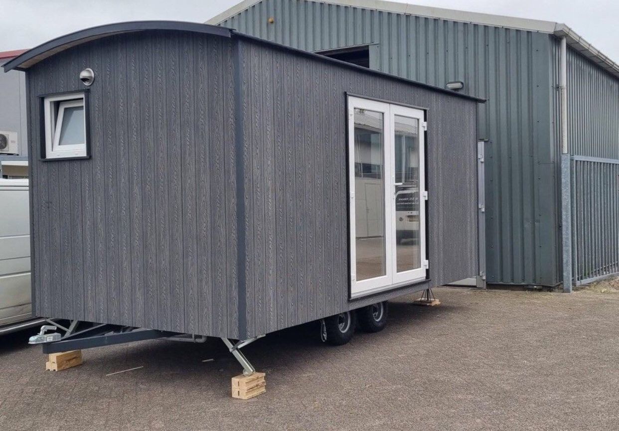 🏠 Petite Maison Mobile 20’ x 8’ — 4 Saisons | Clé en Main
